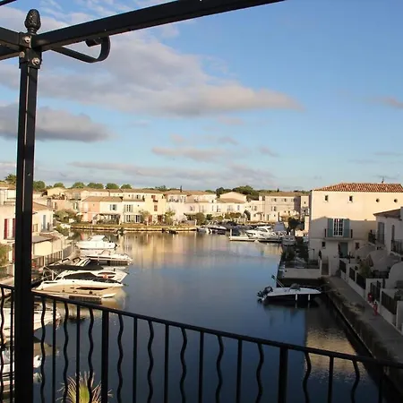 La Batelière, Entre Mer, Camargue Et Canaux Aigues-Mortes