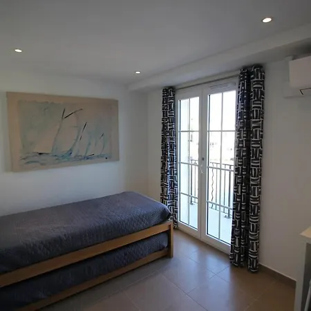 La Batelière, Entre Mer, Camargue Et Canaux