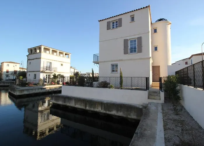Casa de Férias La Bateliere, Entre Mer, Camargue Et Canaux Aigues-Mortes