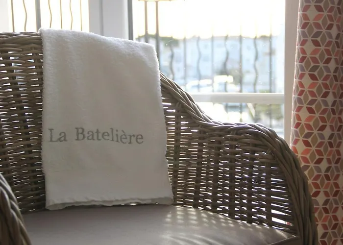 La Bateliere, Entre Mer, Camargue Et Canaux Casa de Férias