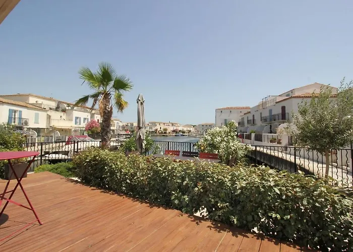 Casa de Férias La Bateliere, Entre Mer, Camargue Et Canaux